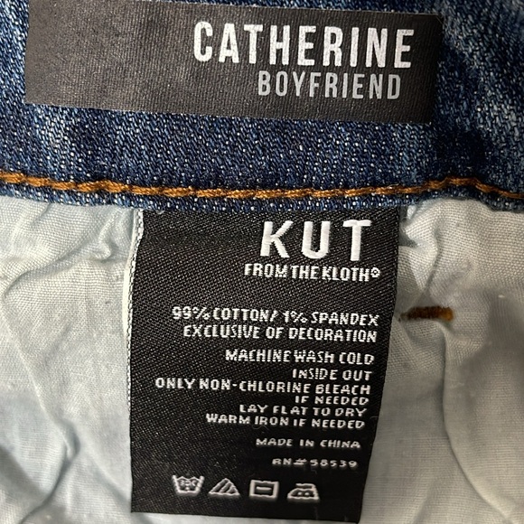 KUT FROM THE KLOTH “Catherine” Boyfriend Denim Jeans with Pearl Embellishments - Picture 9 of 10
